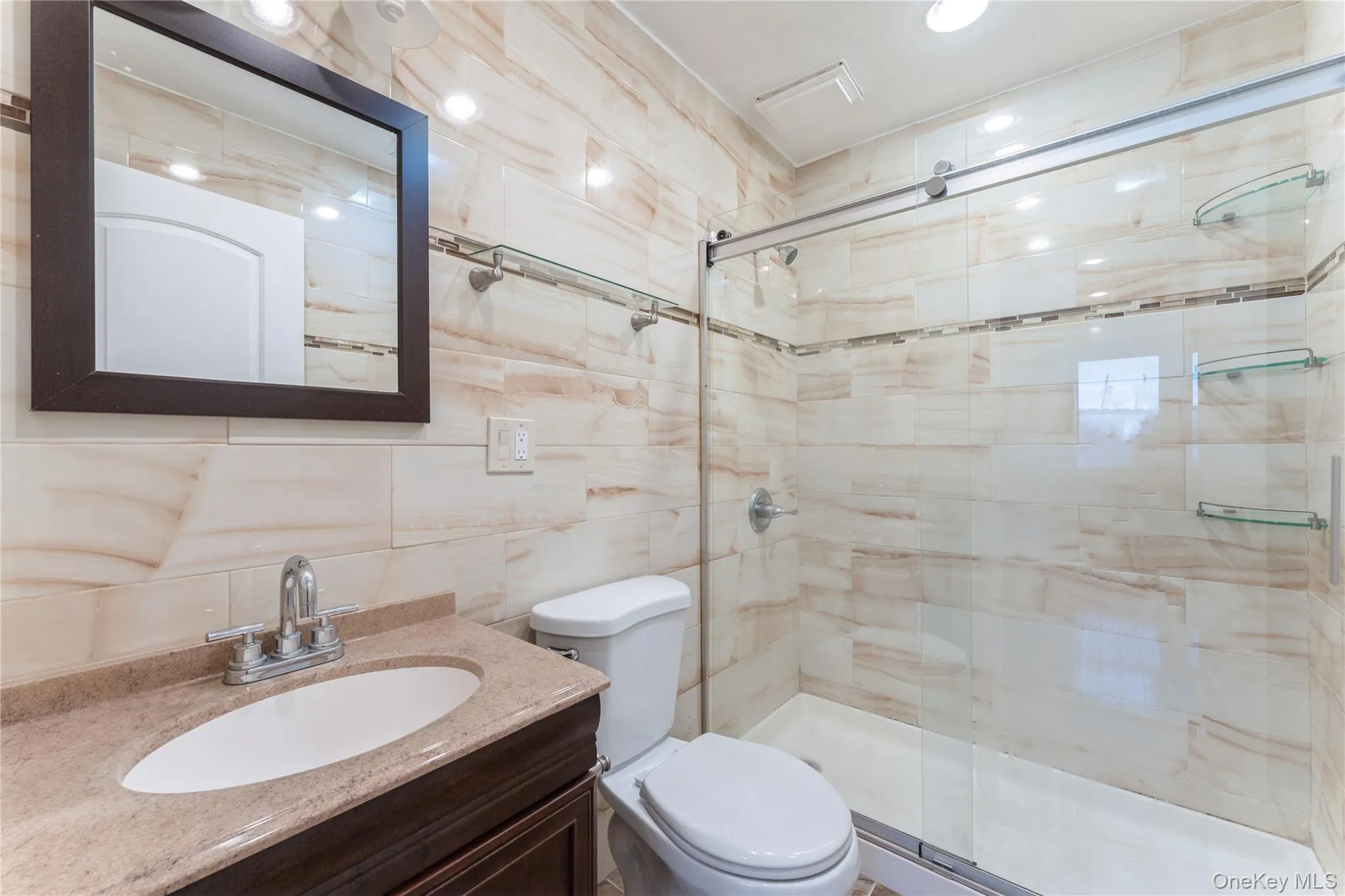 228-20 Edgewood Avenue, New York, NY, 3 Bedrooms Bedrooms, 6 Rooms Rooms,2 BathroomsBathrooms,Residential Lease,For Rent,Edgewood,0,989995 228-20 Edgewood Avenue, New York, NY, 3 Bedrooms Bedrooms, 6 Rooms Rooms,2 BathroomsBathrooms,Residential Lease,For Rent,Edgewood,0,989995