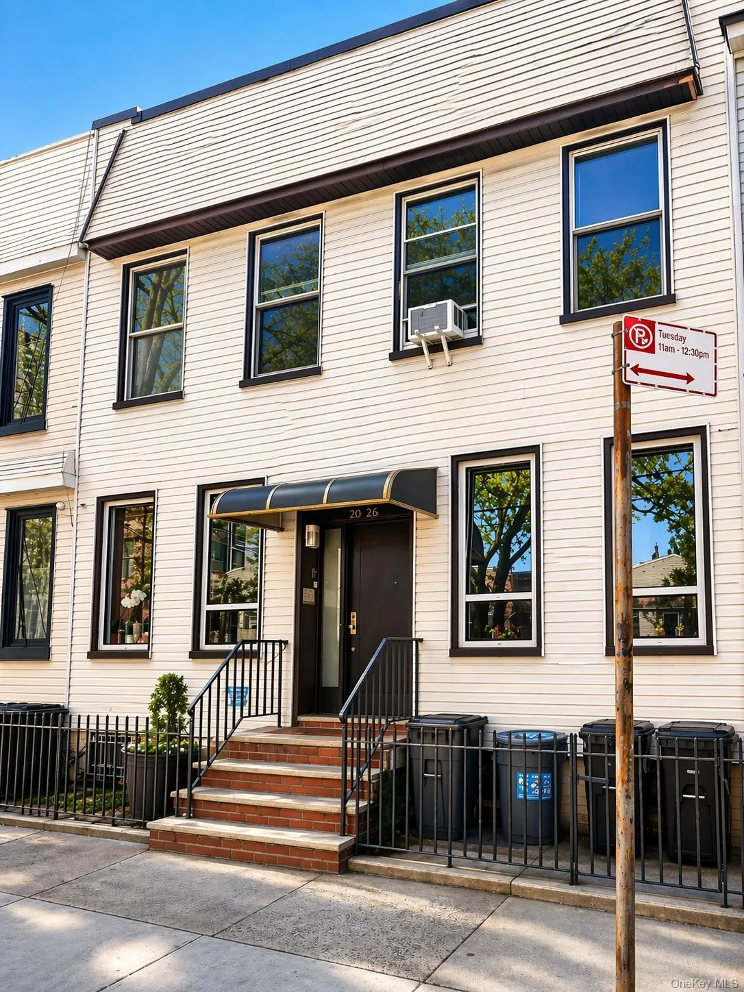 20-26 Himrod Street, New York, NY, 2 Bedrooms Bedrooms, 3 Rooms Rooms,1 BathroomBathrooms,Residential Lease,For Rent,Himrod,0,989999 20-26 Himrod Street, New York, NY, 2 Bedrooms Bedrooms, 3 Rooms Rooms,1 BathroomBathrooms,Residential Lease,For Rent,Himrod,0,989999