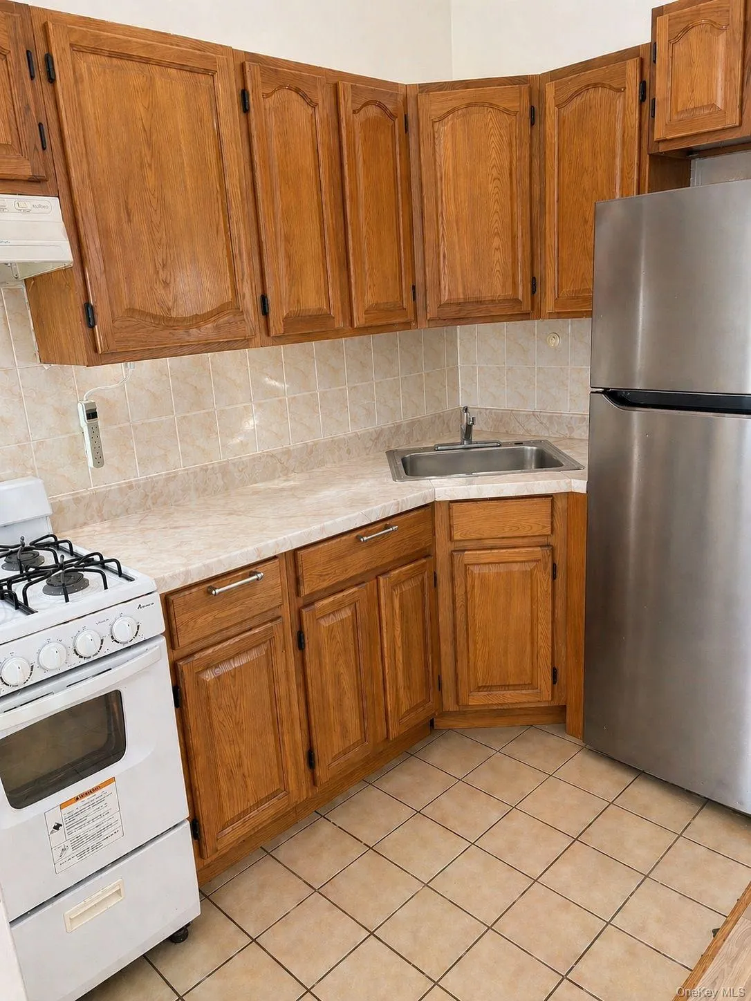 20-26 Himrod Street, New York, NY, 2 Bedrooms Bedrooms, 3 Rooms Rooms,1 BathroomBathrooms,Residential Lease,For Rent,Himrod,0,989999 20-26 Himrod Street, New York, NY, 2 Bedrooms Bedrooms, 3 Rooms Rooms,1 BathroomBathrooms,Residential Lease,For Rent,Himrod,0,989999