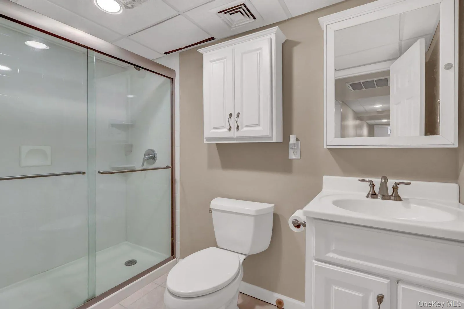 Full Bath Full Bath