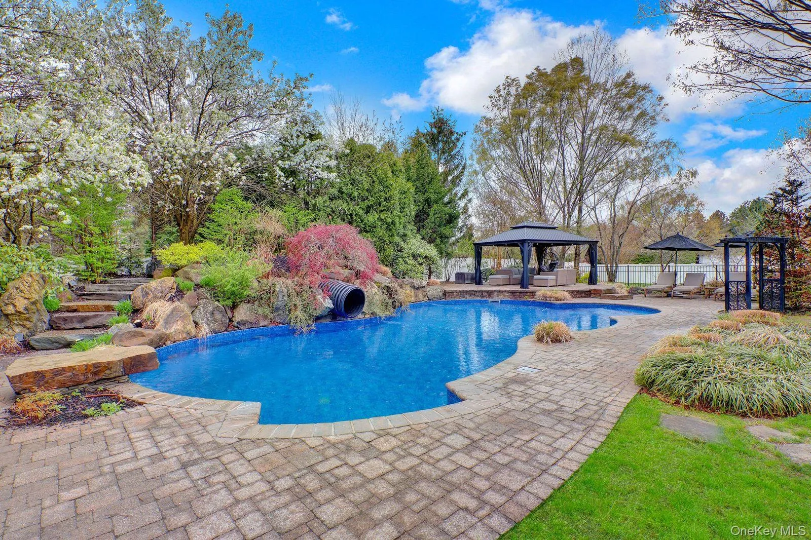 6 Arborvitae Lane, Brookhaven, NY, 6 Bedrooms Bedrooms, 10 Rooms Rooms,3 BathroomsBathrooms,Residential,For Rent,Arborvitae,0,990011 6 Arborvitae Lane, Brookhaven, NY, 6 Bedrooms Bedrooms, 10 Rooms Rooms,3 BathroomsBathrooms,Residential,For Rent,Arborvitae,0,990011