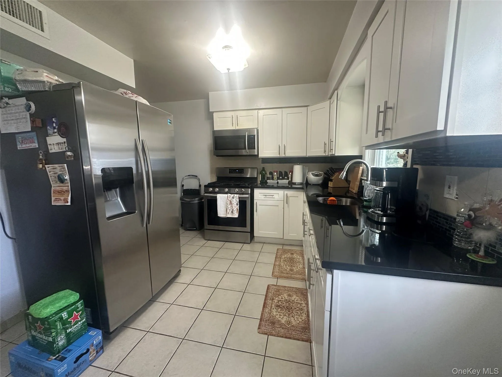 90 Coles Street, Glen Cove, NY, 3 Bedrooms Bedrooms, 7 Rooms Rooms,1 BathroomBathrooms,Residential Lease,For Rent,Coles,0,990018 90 Coles Street, Glen Cove, NY, 3 Bedrooms Bedrooms, 7 Rooms Rooms,1 BathroomBathrooms,Residential Lease,For Rent,Coles,0,990018