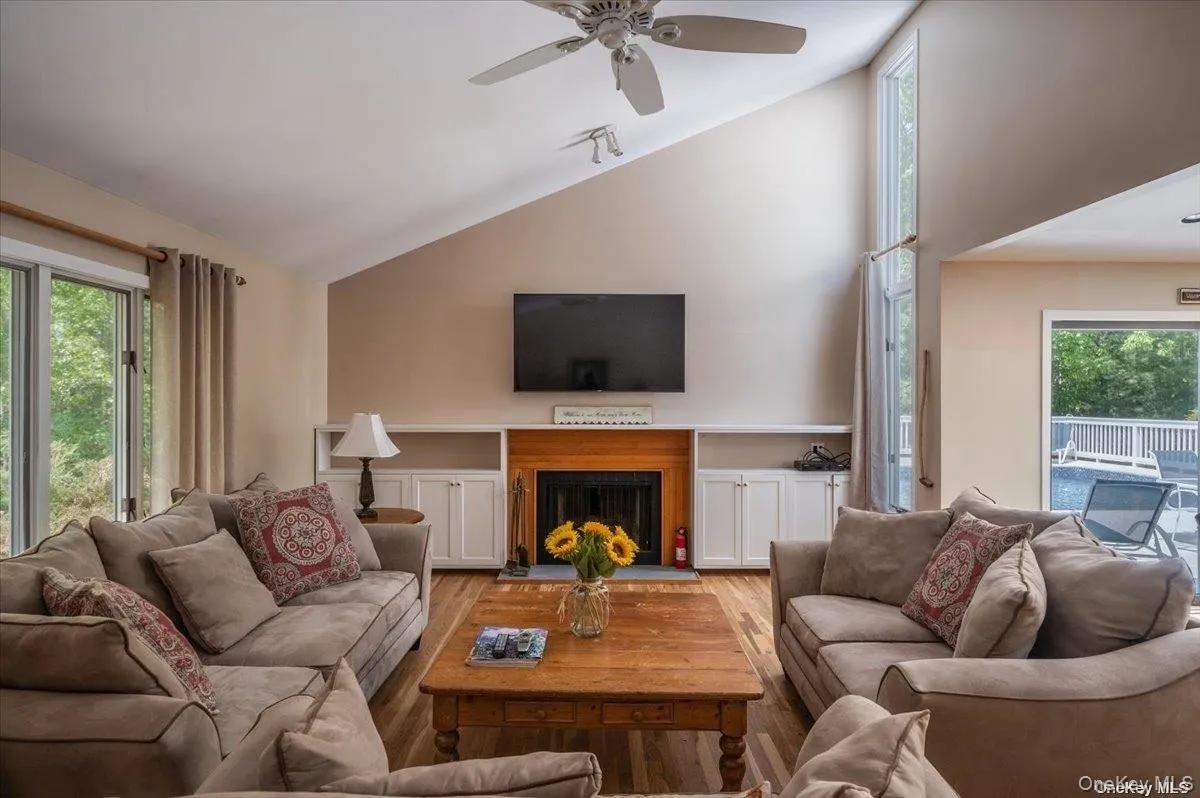 13 Van Scoys Path, East Hampton, NY, 3 Bedrooms Bedrooms, 6 Rooms Rooms,3 BathroomsBathrooms,Residential Sale,For Rent,Van Scoys,0,990024 13 Van Scoys Path, East Hampton, NY, 3 Bedrooms Bedrooms, 6 Rooms Rooms,3 BathroomsBathrooms,Residential Sale,For Rent,Van Scoys,0,990024