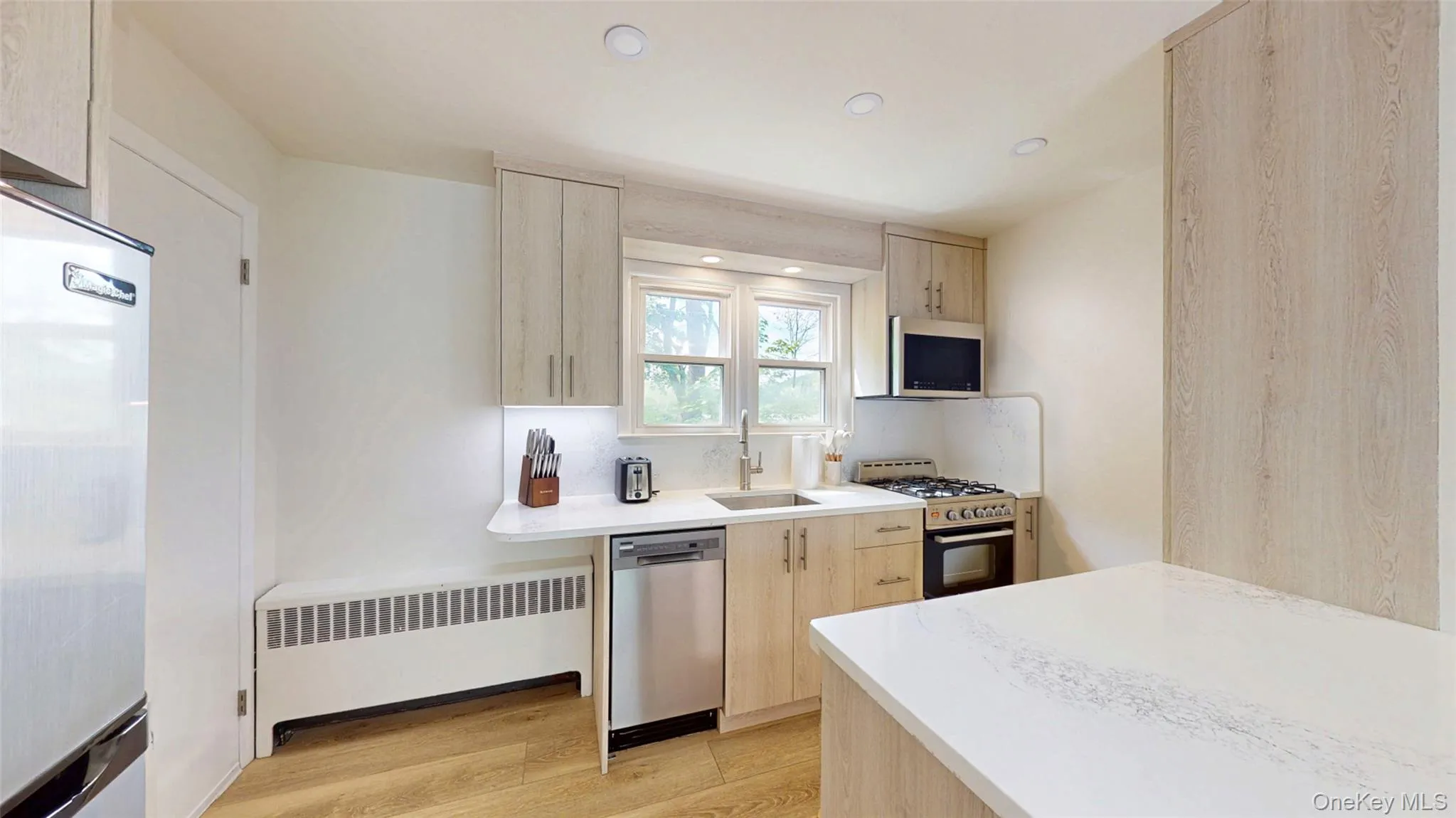 41 Mountain Avenue, Highlands, NY, 2 Bedrooms Bedrooms, 5 Rooms Rooms,1 BathroomBathrooms,Residential Lease,For Rent,Mountain,0,990027 41 Mountain Avenue, Highlands, NY, 2 Bedrooms Bedrooms, 5 Rooms Rooms,1 BathroomBathrooms,Residential Lease,For Rent,Mountain,0,990027
