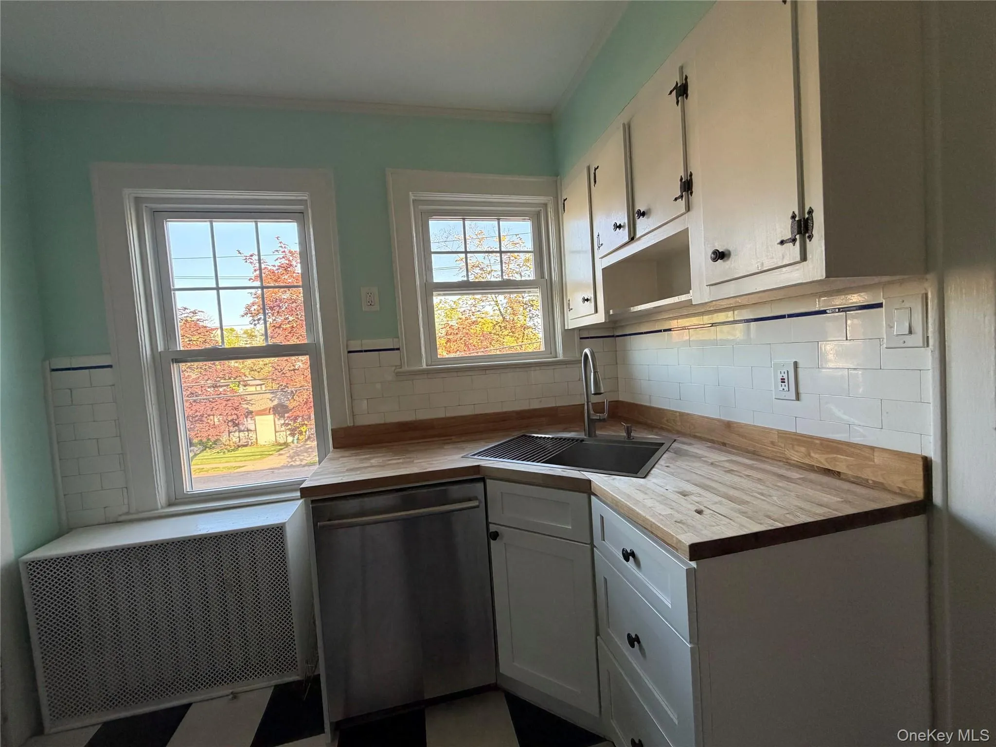 87 Colgate Avenue, Yonkers, NY, 3 Bedrooms Bedrooms, 6 Rooms Rooms,1 BathroomBathrooms,Residential Lease,For Rent,Colgate,0,990031 87 Colgate Avenue, Yonkers, NY, 3 Bedrooms Bedrooms, 6 Rooms Rooms,1 BathroomBathrooms,Residential Lease,For Rent,Colgate,0,990031