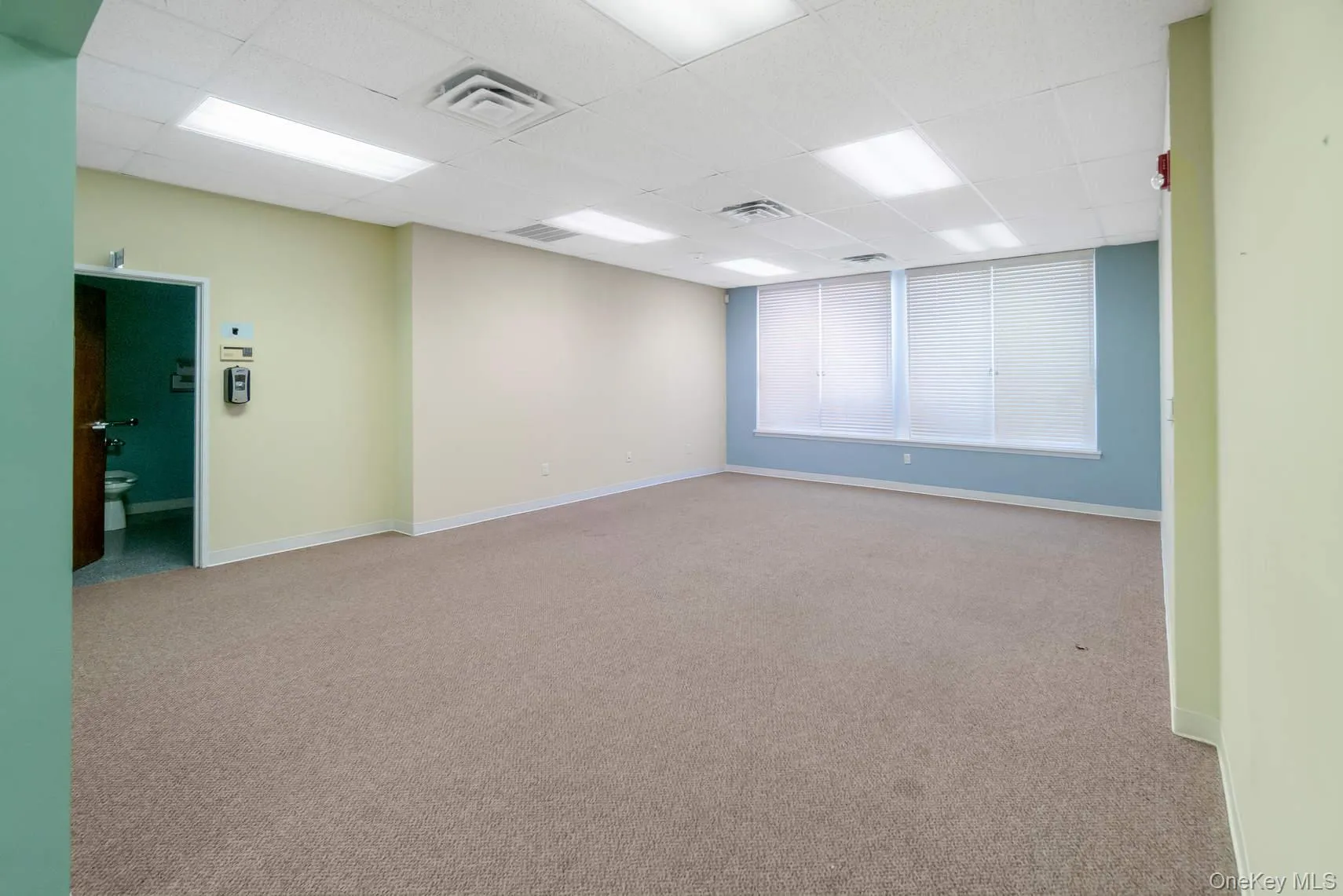 271 Rt-25A, Brookhaven, NY, ,Commercial Lease,For Rent,Rt-25A,0,990034 271 Rt-25A, Brookhaven, NY, ,Commercial Lease,For Rent,Rt-25A,0,990034