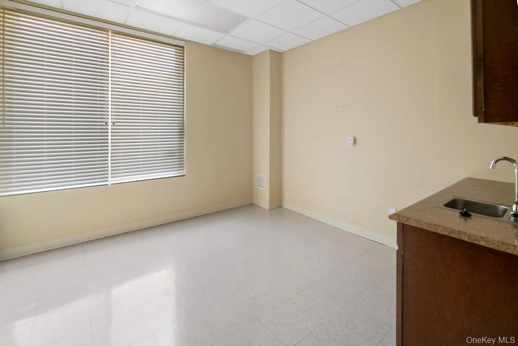 271 Rt-25A, Brookhaven, NY, ,Commercial Lease,For Rent,Rt-25A,0,990034 271 Rt-25A, Brookhaven, NY, ,Commercial Lease,For Rent,Rt-25A,0,990034
