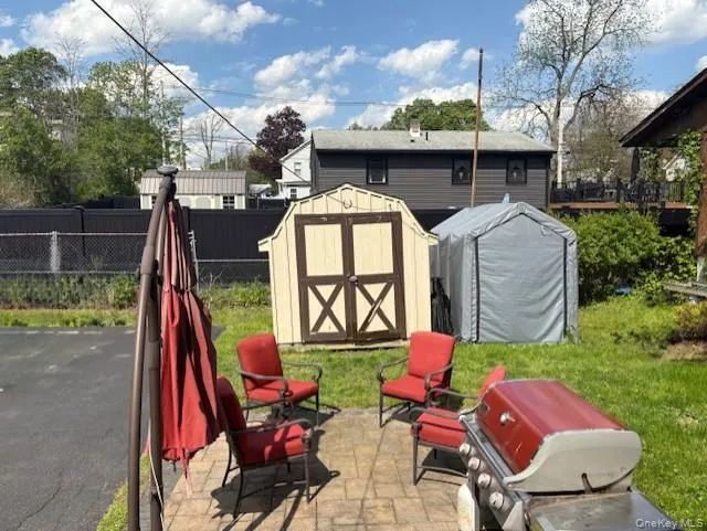 35 Boyce Street, Beacon, NY, 3 Bedrooms Bedrooms, 7 Rooms Rooms,1 BathroomBathrooms,Residential Sale,For Rent,Boyce,0,990042 35 Boyce Street, Beacon, NY, 3 Bedrooms Bedrooms, 7 Rooms Rooms,1 BathroomBathrooms,Residential Sale,For Rent,Boyce,0,990042