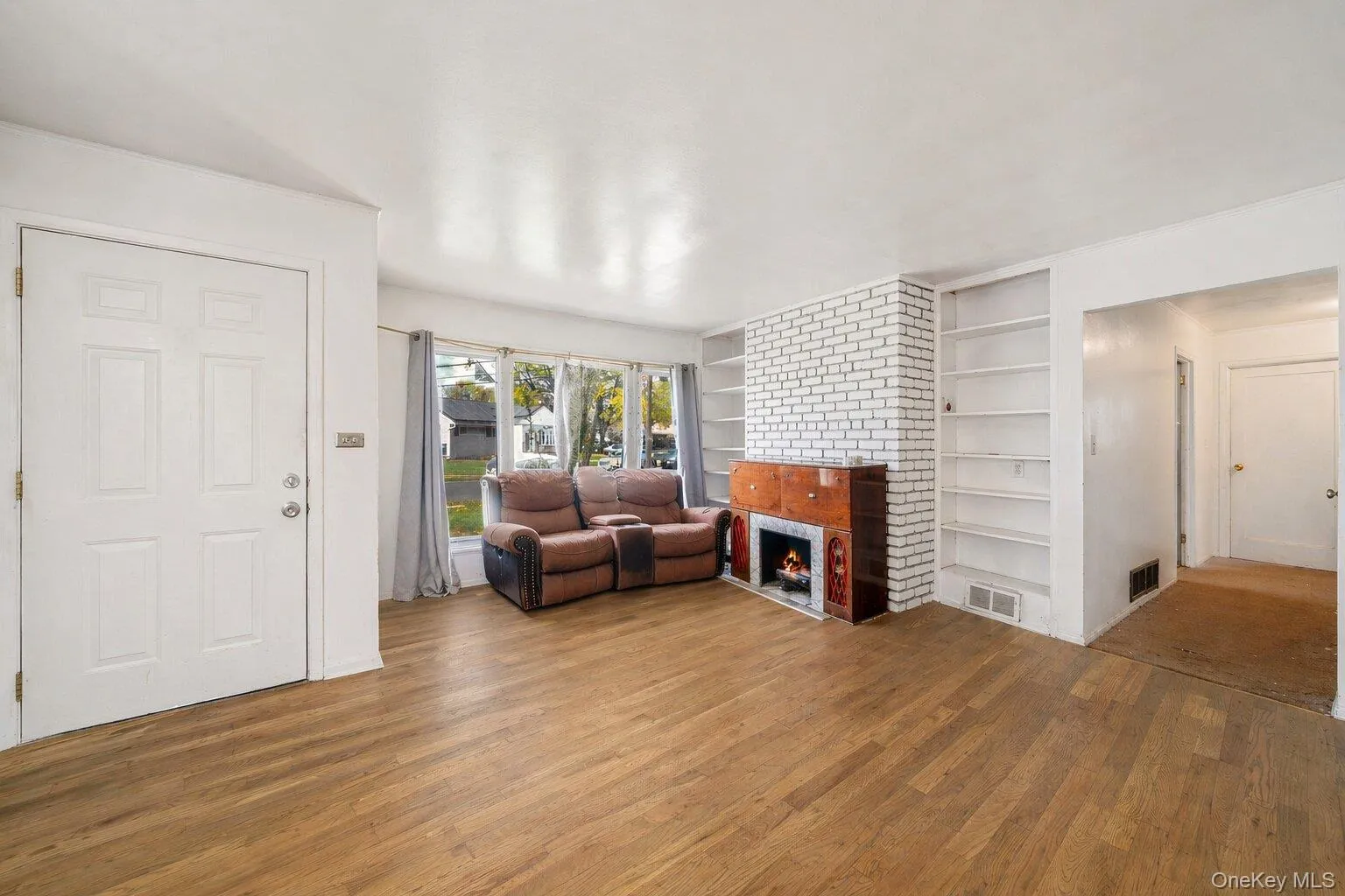 243 Coventry Road, Hempstead, NY, 3 Bedrooms Bedrooms, 5 Rooms Rooms,1 BathroomBathrooms,Residential,For Rent,Coventry,0,990046 243 Coventry Road, Hempstead, NY, 3 Bedrooms Bedrooms, 5 Rooms Rooms,1 BathroomBathrooms,Residential,For Rent,Coventry,0,990046