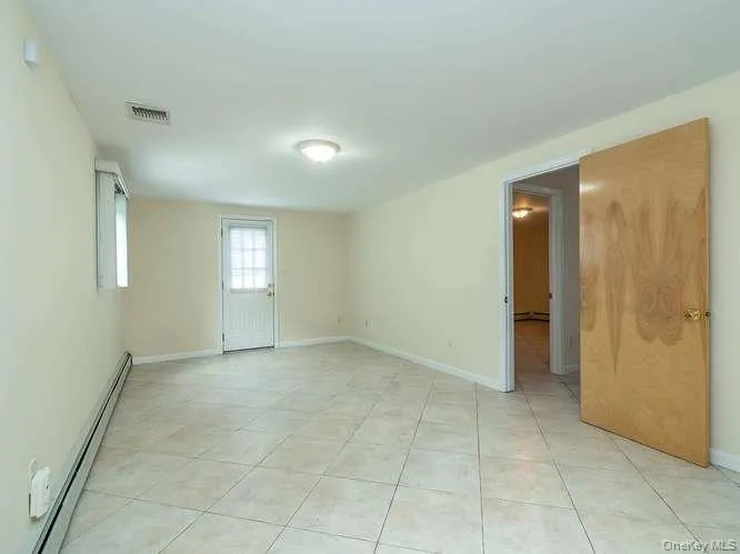 11 7th Street, Oyster Bay, NY, 4 Bedrooms Bedrooms, 7 Rooms Rooms,2 BathroomsBathrooms,Residential Lease,For Rent,7th,0,990047 11 7th Street, Oyster Bay, NY, 4 Bedrooms Bedrooms, 7 Rooms Rooms,2 BathroomsBathrooms,Residential Lease,For Rent,7th,0,990047