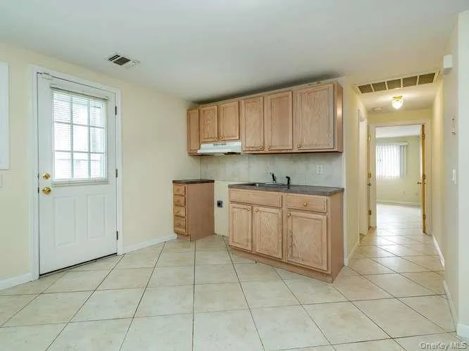 11 7th Street, Oyster Bay, NY, 4 Bedrooms Bedrooms, 7 Rooms Rooms,2 BathroomsBathrooms,Residential Lease,For Rent,7th,0,990047 11 7th Street, Oyster Bay, NY, 4 Bedrooms Bedrooms, 7 Rooms Rooms,2 BathroomsBathrooms,Residential Lease,For Rent,7th,0,990047