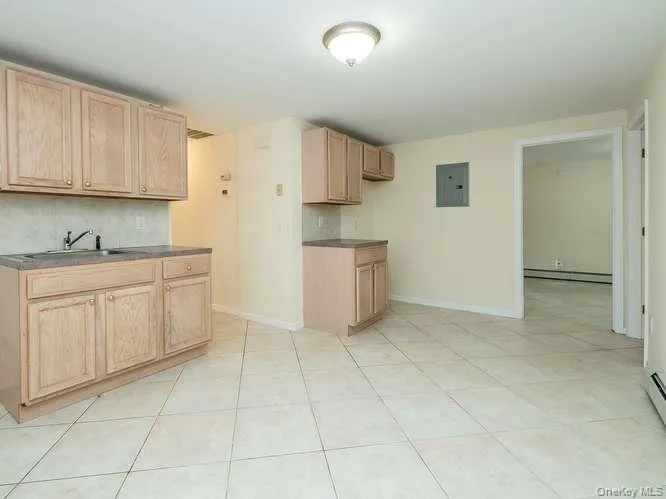 11 7th Street, Oyster Bay, NY, 4 Bedrooms Bedrooms, 7 Rooms Rooms,2 BathroomsBathrooms,Residential Lease,For Rent,7th,0,990047 11 7th Street, Oyster Bay, NY, 4 Bedrooms Bedrooms, 7 Rooms Rooms,2 BathroomsBathrooms,Residential Lease,For Rent,7th,0,990047