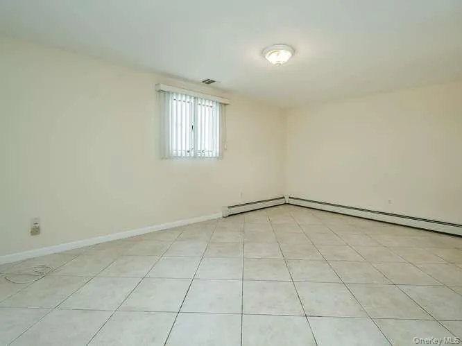 11 7th Street, Oyster Bay, NY, 4 Bedrooms Bedrooms, 7 Rooms Rooms,2 BathroomsBathrooms,Residential Lease,For Rent,7th,0,990047 11 7th Street, Oyster Bay, NY, 4 Bedrooms Bedrooms, 7 Rooms Rooms,2 BathroomsBathrooms,Residential Lease,For Rent,7th,0,990047