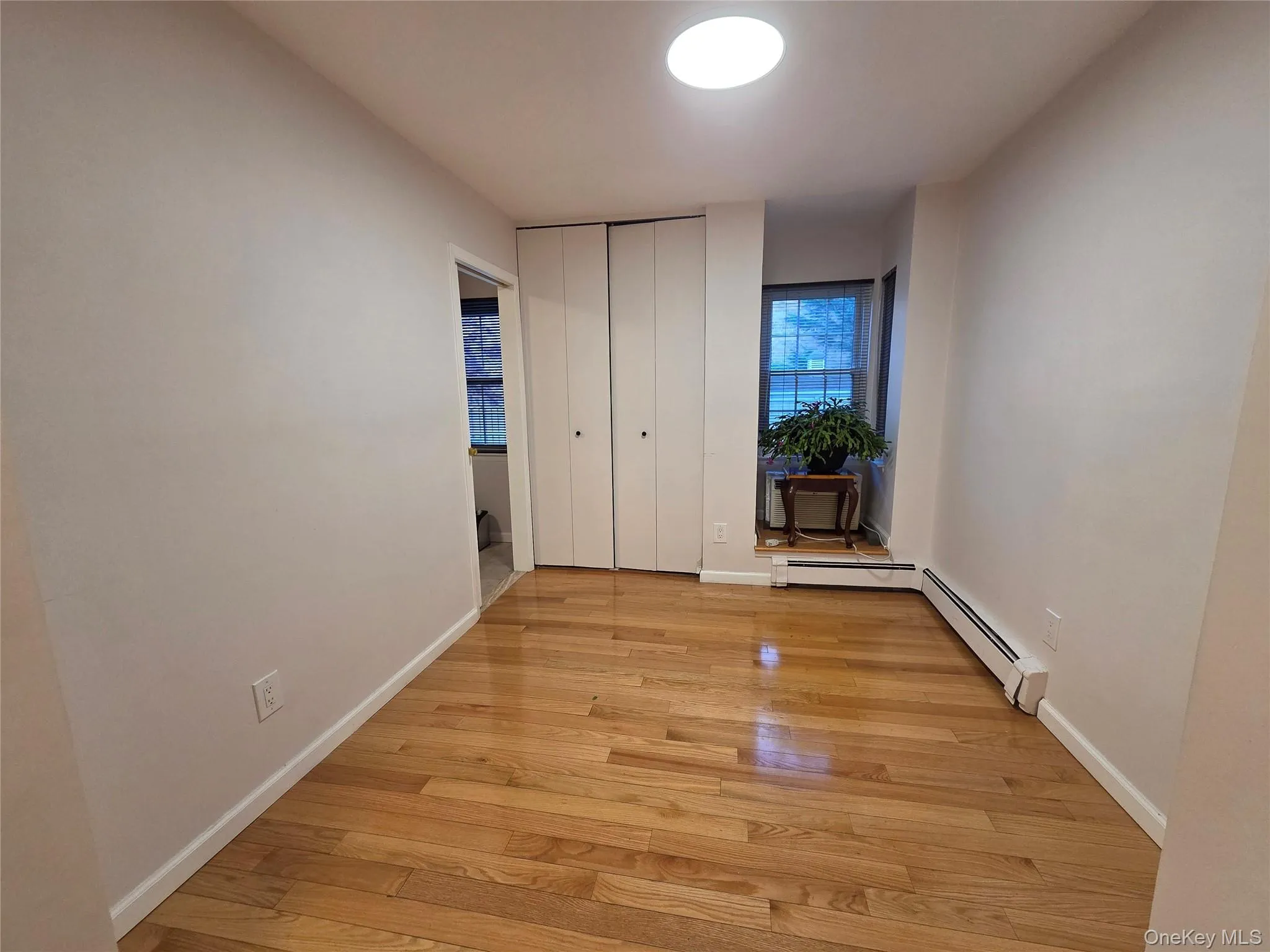 207-25 Darren Drive, New York, NY, 1 Bedroom Bedrooms, 4 Rooms Rooms,1 BathroomBathrooms,Residential Lease,For Rent,Darren,0,990049 207-25 Darren Drive, New York, NY, 1 Bedroom Bedrooms, 4 Rooms Rooms,1 BathroomBathrooms,Residential Lease,For Rent,Darren,0,990049