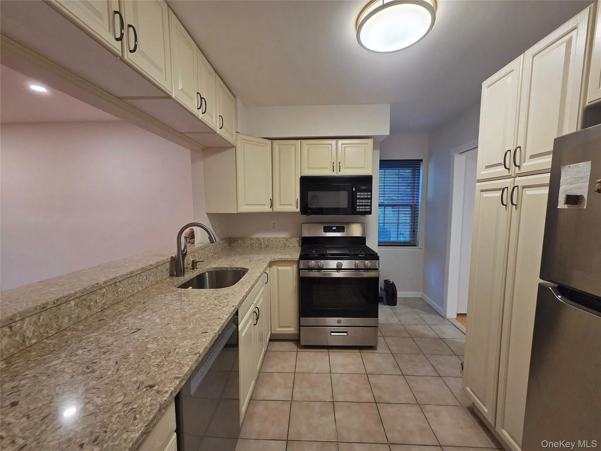 207-25 Darren Drive, New York, NY, 1 Bedroom Bedrooms, 4 Rooms Rooms,1 BathroomBathrooms,Residential Lease,For Rent,Darren,0,990049 207-25 Darren Drive, New York, NY, 1 Bedroom Bedrooms, 4 Rooms Rooms,1 BathroomBathrooms,Residential Lease,For Rent,Darren,0,990049
