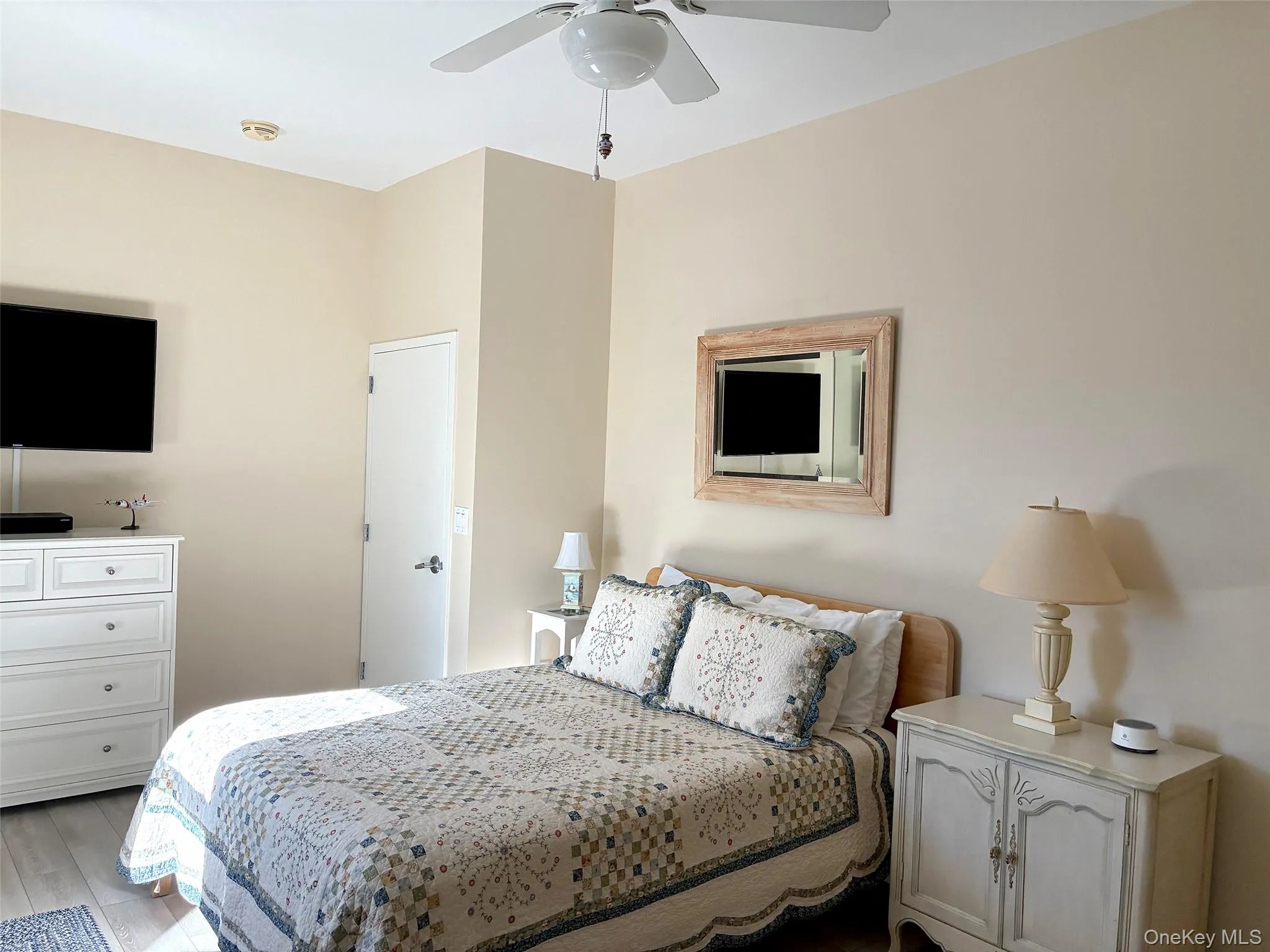 260 Dune, Southampton, NY, 1 Bedroom Bedrooms, 4 Rooms Rooms,2 BathroomsBathrooms,Residential Lease,For Rent,Dune,0,990051 260 Dune, Southampton, NY, 1 Bedroom Bedrooms, 4 Rooms Rooms,2 BathroomsBathrooms,Residential Lease,For Rent,Dune,0,990051