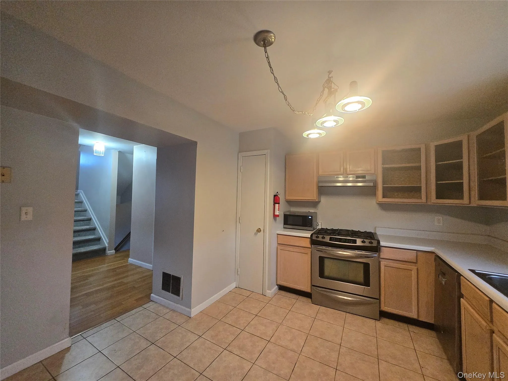 60 Evan Road, Warwick (town), NY, 3 Bedrooms Bedrooms, 6 Rooms Rooms,2 BathroomsBathrooms,Residential Lease,For Rent,Evan,0,990055 60 Evan Road, Warwick (town), NY, 3 Bedrooms Bedrooms, 6 Rooms Rooms,2 BathroomsBathrooms,Residential Lease,For Rent,Evan,0,990055