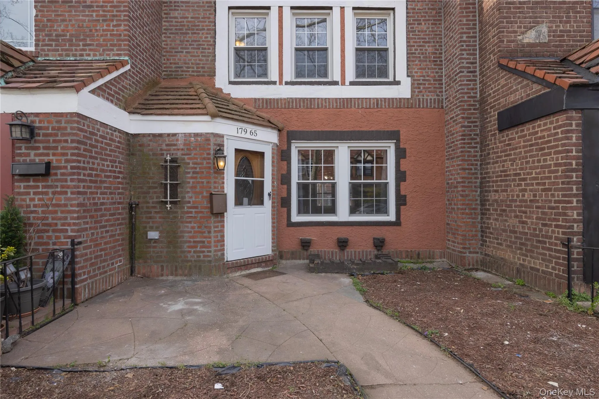 17965 Selover Road, New York, NY, 3 Bedrooms Bedrooms, 11 Rooms Rooms,1 BathroomBathrooms,Residential,For Rent,Selover,0,990071 17965 Selover Road, New York, NY, 3 Bedrooms Bedrooms, 11 Rooms Rooms,1 BathroomBathrooms,Residential,For Rent,Selover,0,990071
