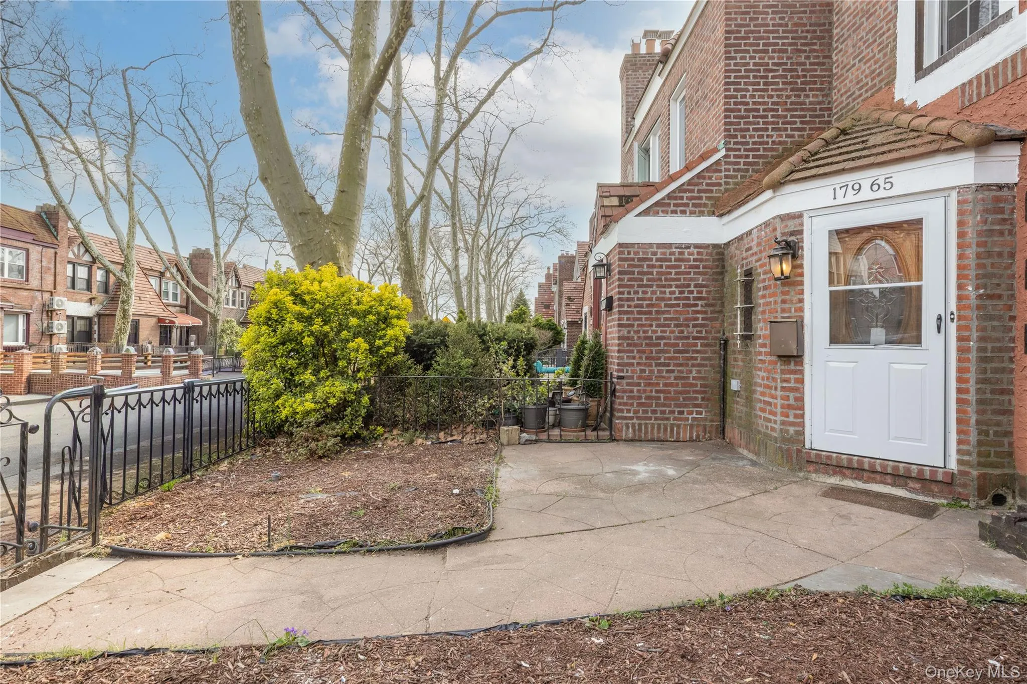17965 Selover Road, New York, NY, 3 Bedrooms Bedrooms, 11 Rooms Rooms,1 BathroomBathrooms,Residential,For Rent,Selover,0,990071 17965 Selover Road, New York, NY, 3 Bedrooms Bedrooms, 11 Rooms Rooms,1 BathroomBathrooms,Residential,For Rent,Selover,0,990071