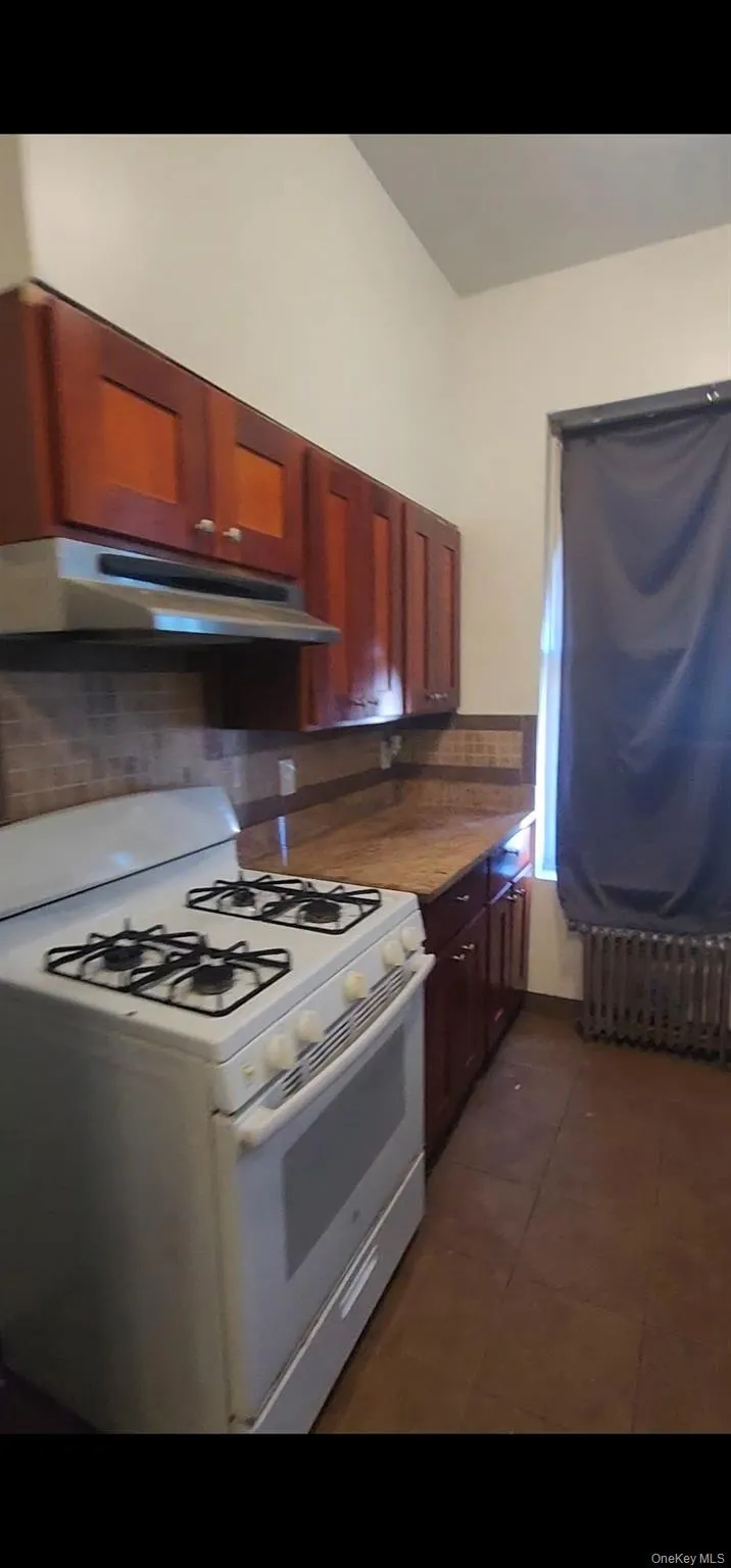 120-15 Jamaica Ave, New York, NY, 2 Bedrooms Bedrooms, 5 Rooms Rooms,1 BathroomBathrooms,Residential Lease,For Rent,Jamaica Ave,0,990077 120-15 Jamaica Ave, New York, NY, 2 Bedrooms Bedrooms, 5 Rooms Rooms,1 BathroomBathrooms,Residential Lease,For Rent,Jamaica Ave,0,990077