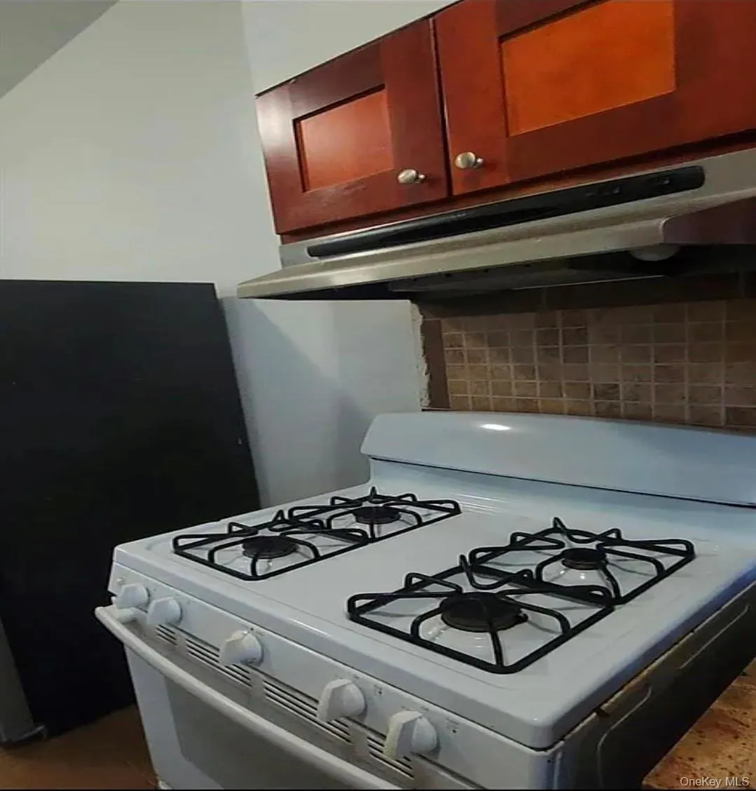120-15 Jamaica Ave, New York, NY, 2 Bedrooms Bedrooms, 5 Rooms Rooms,1 BathroomBathrooms,Residential Lease,For Rent,Jamaica Ave,0,990077 120-15 Jamaica Ave, New York, NY, 2 Bedrooms Bedrooms, 5 Rooms Rooms,1 BathroomBathrooms,Residential Lease,For Rent,Jamaica Ave,0,990077