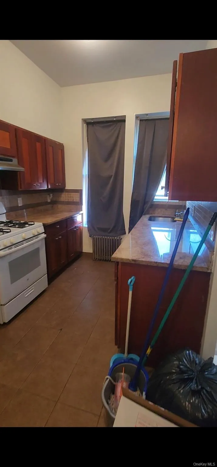 120-15 Jamaica Ave, New York, NY, 2 Bedrooms Bedrooms, 5 Rooms Rooms,1 BathroomBathrooms,Residential Lease,For Rent,Jamaica Ave,0,990077 120-15 Jamaica Ave, New York, NY, 2 Bedrooms Bedrooms, 5 Rooms Rooms,1 BathroomBathrooms,Residential Lease,For Rent,Jamaica Ave,0,990077