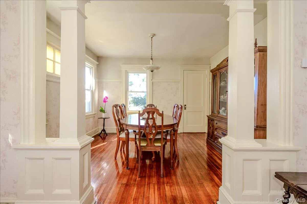 548 Davis Avenue, New York, NY, 3 Bedrooms Bedrooms, 6 Rooms Rooms,1 BathroomBathrooms,Residential,For Rent,Davis,0,990086 548 Davis Avenue, New York, NY, 3 Bedrooms Bedrooms, 6 Rooms Rooms,1 BathroomBathrooms,Residential,For Rent,Davis,0,990086