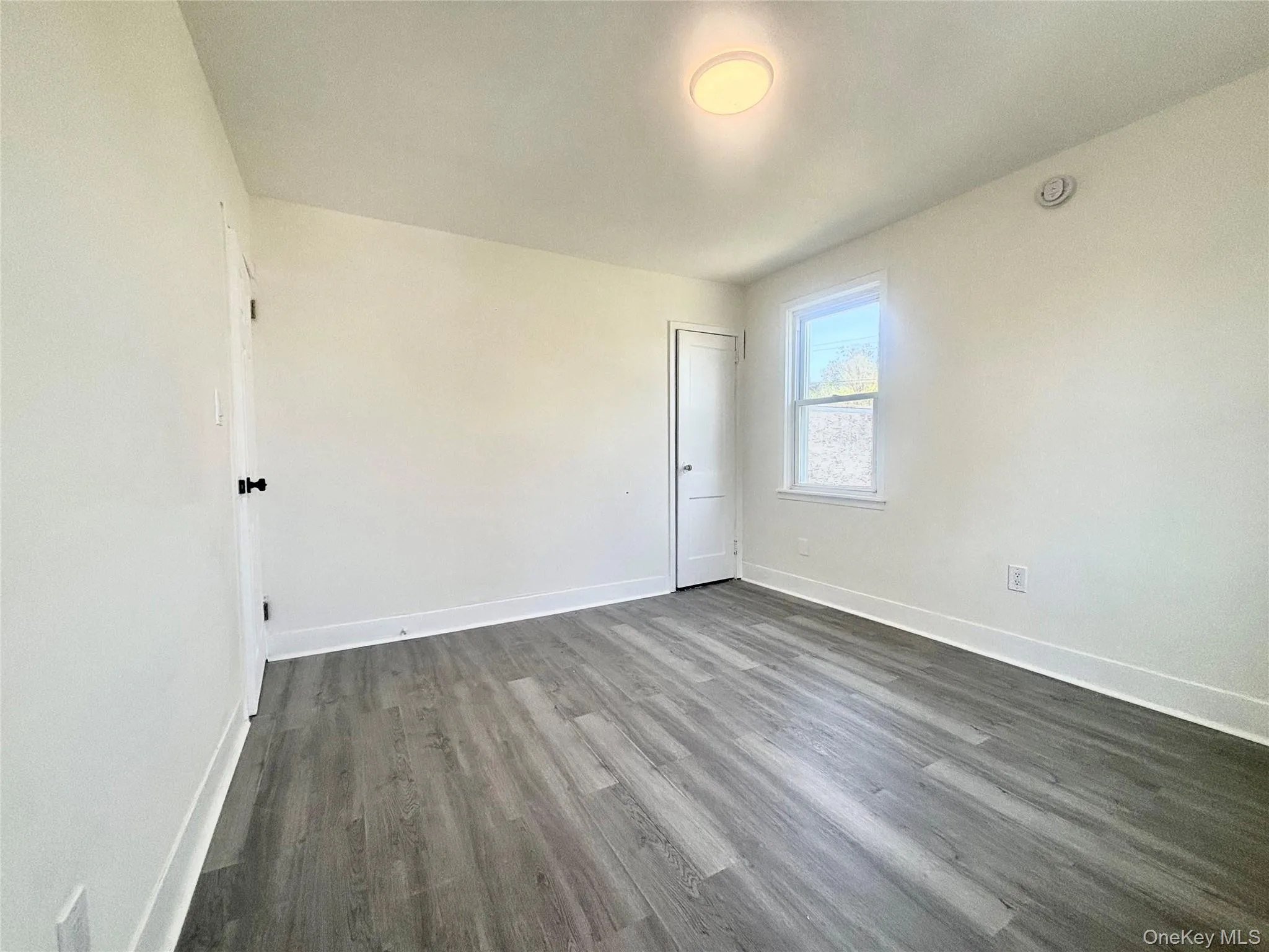 66 Kenmore Road, Hempstead, NY, 2 Bedrooms Bedrooms, 5 Rooms Rooms,1 BathroomBathrooms,Residential Lease,For Rent,Kenmore,0,990093 66 Kenmore Road, Hempstead, NY, 2 Bedrooms Bedrooms, 5 Rooms Rooms,1 BathroomBathrooms,Residential Lease,For Rent,Kenmore,0,990093