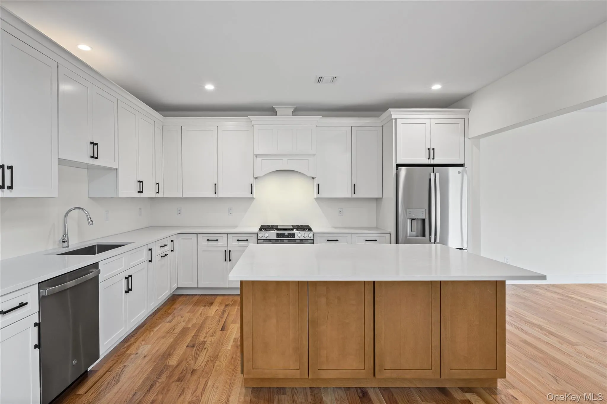 7 Jersey Avenue, Brookhaven, NY, 4 Bedrooms Bedrooms, 7 Rooms Rooms,2 BathroomsBathrooms,Residential,For Rent,Jersey,0,990098 7 Jersey Avenue, Brookhaven, NY, 4 Bedrooms Bedrooms, 7 Rooms Rooms,2 BathroomsBathrooms,Residential,For Rent,Jersey,0,990098