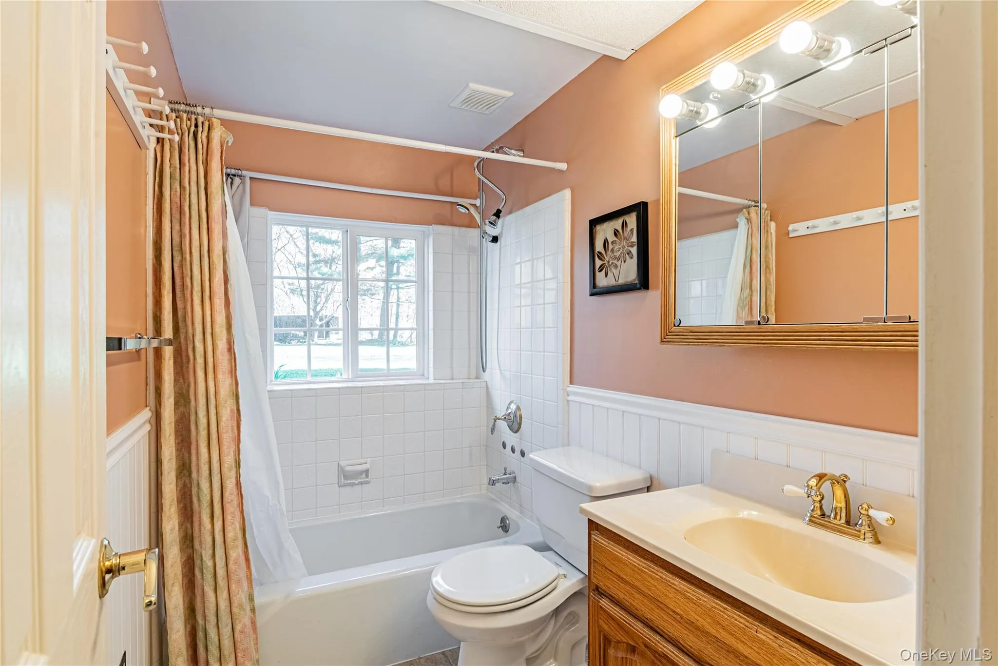 1 Paulette Lane, Wappinger, NY, 4 Bedrooms Bedrooms, 12 Rooms Rooms,3 BathroomsBathrooms,Residential,For Rent,Paulette,0,990113 1 Paulette Lane, Wappinger, NY, 4 Bedrooms Bedrooms, 12 Rooms Rooms,3 BathroomsBathrooms,Residential,For Rent,Paulette,0,990113