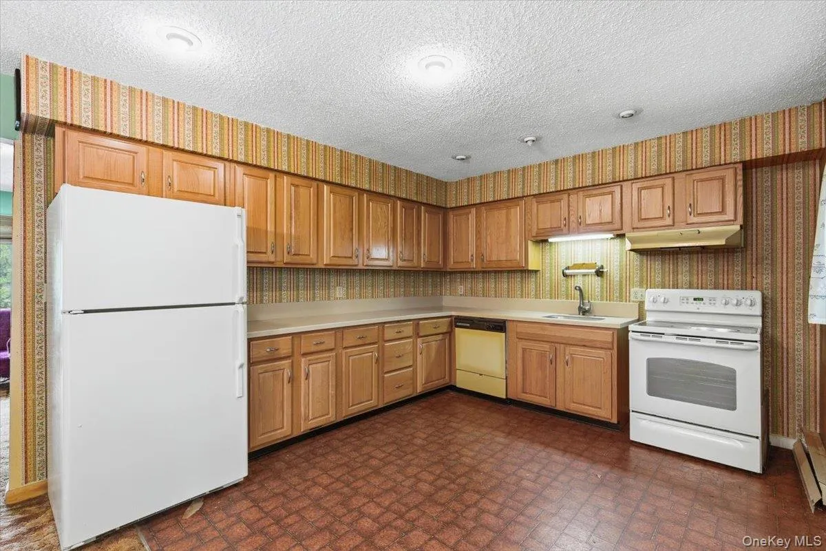 125 Reme Road, Lexington, NY, 3 Bedrooms Bedrooms, 10 Rooms Rooms,1 BathroomBathrooms,Residential,For Rent,Reme,0,990123 125 Reme Road, Lexington, NY, 3 Bedrooms Bedrooms, 10 Rooms Rooms,1 BathroomBathrooms,Residential,For Rent,Reme,0,990123