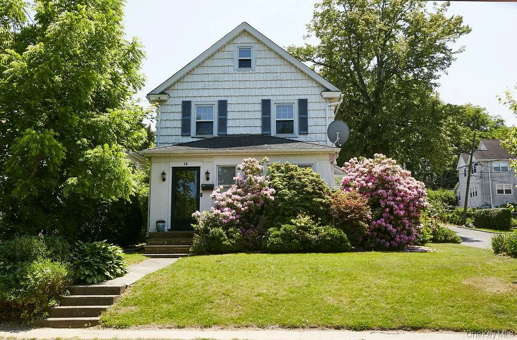 14 Redbrook Road, North Hempstead, NY, 3 Bedrooms Bedrooms, 9 Rooms Rooms,2 BathroomsBathrooms,Residential Lease,For Rent,Redbrook,0,990125 14 Redbrook Road, North Hempstead, NY, 3 Bedrooms Bedrooms, 9 Rooms Rooms,2 BathroomsBathrooms,Residential Lease,For Rent,Redbrook,0,990125