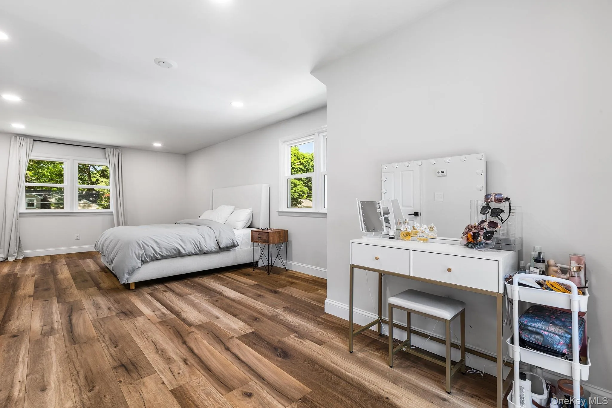 14 Edsall Avenue, Clarkstown, NY, 5 Bedrooms Bedrooms, 8 Rooms Rooms,2 BathroomsBathrooms,Residential,For Rent,Edsall,0,990139 14 Edsall Avenue, Clarkstown, NY, 5 Bedrooms Bedrooms, 8 Rooms Rooms,2 BathroomsBathrooms,Residential,For Rent,Edsall,0,990139