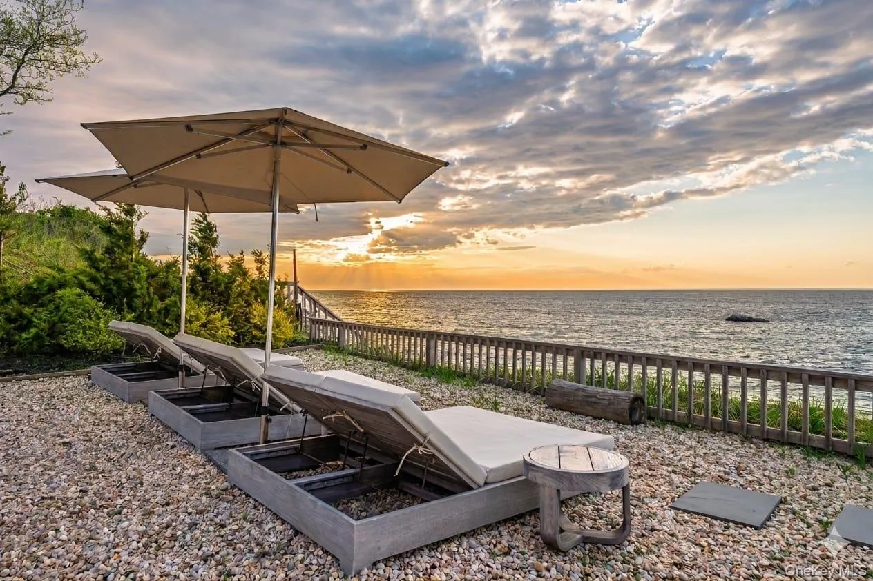 21515 Soundview Avenue, Southold, NY, 3 Bedrooms Bedrooms, 6 Rooms Rooms,2 BathroomsBathrooms,Residential,For Rent,Soundview,0,990143 21515 Soundview Avenue, Southold, NY, 3 Bedrooms Bedrooms, 6 Rooms Rooms,2 BathroomsBathrooms,Residential,For Rent,Soundview,0,990143