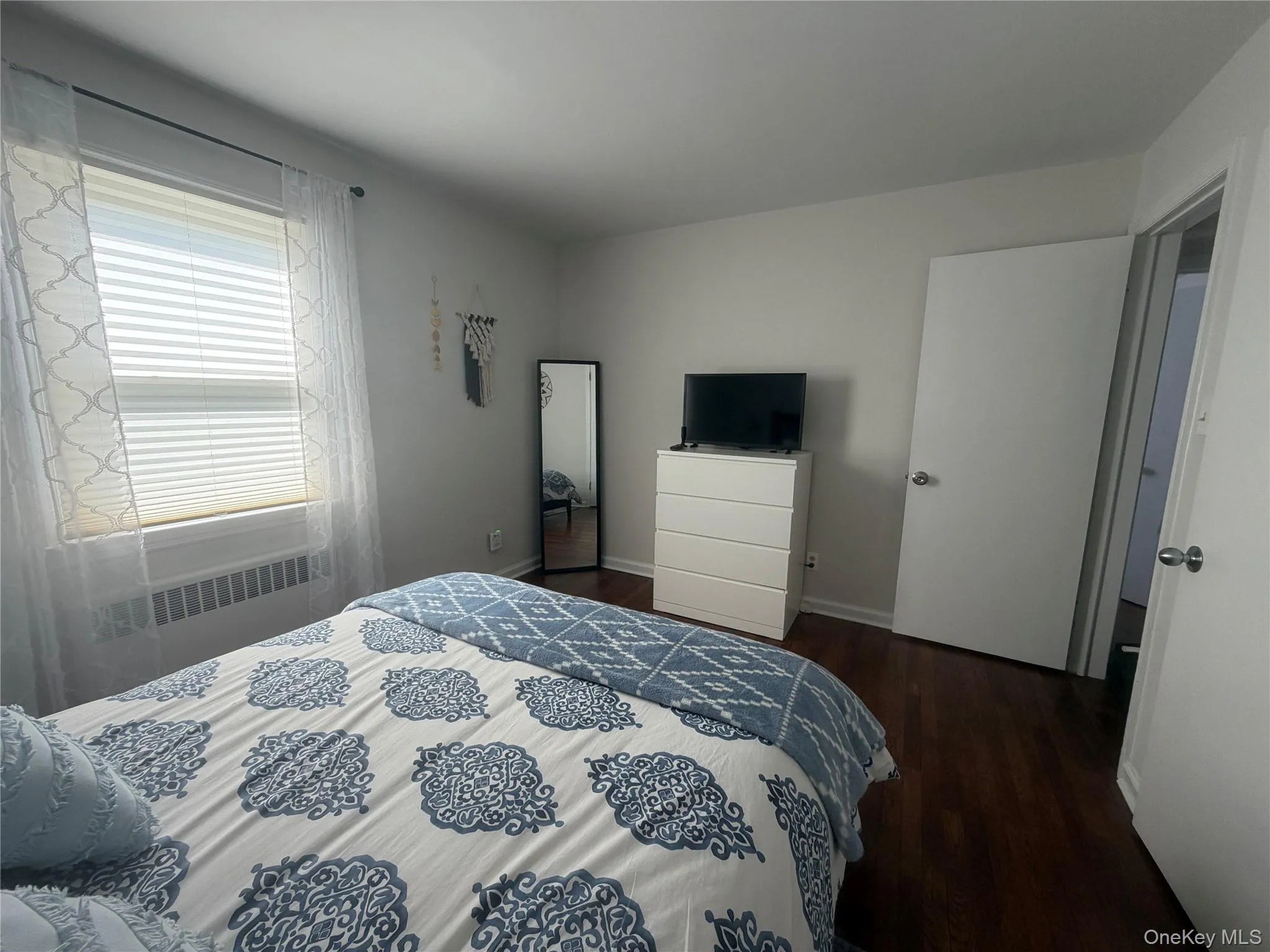 135 Woolsey Avenue, Glen Cove, NY, 2 Bedrooms Bedrooms, 6 Rooms Rooms,1 BathroomBathrooms,Residential Lease,For Rent,Woolsey,0,990146 135 Woolsey Avenue, Glen Cove, NY, 2 Bedrooms Bedrooms, 6 Rooms Rooms,1 BathroomBathrooms,Residential Lease,For Rent,Woolsey,0,990146