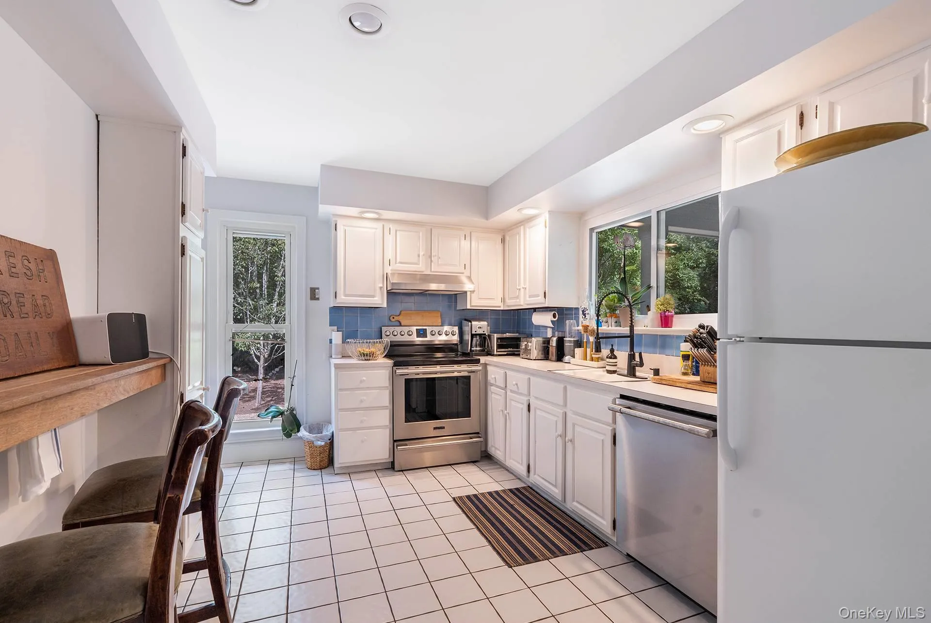 34 Harbor Boulevard, East Hampton, NY, 3 Bedrooms Bedrooms, 7 Rooms Rooms,2 BathroomsBathrooms,Residential,For Rent,Harbor,0,990148 34 Harbor Boulevard, East Hampton, NY, 3 Bedrooms Bedrooms, 7 Rooms Rooms,2 BathroomsBathrooms,Residential,For Rent,Harbor,0,990148