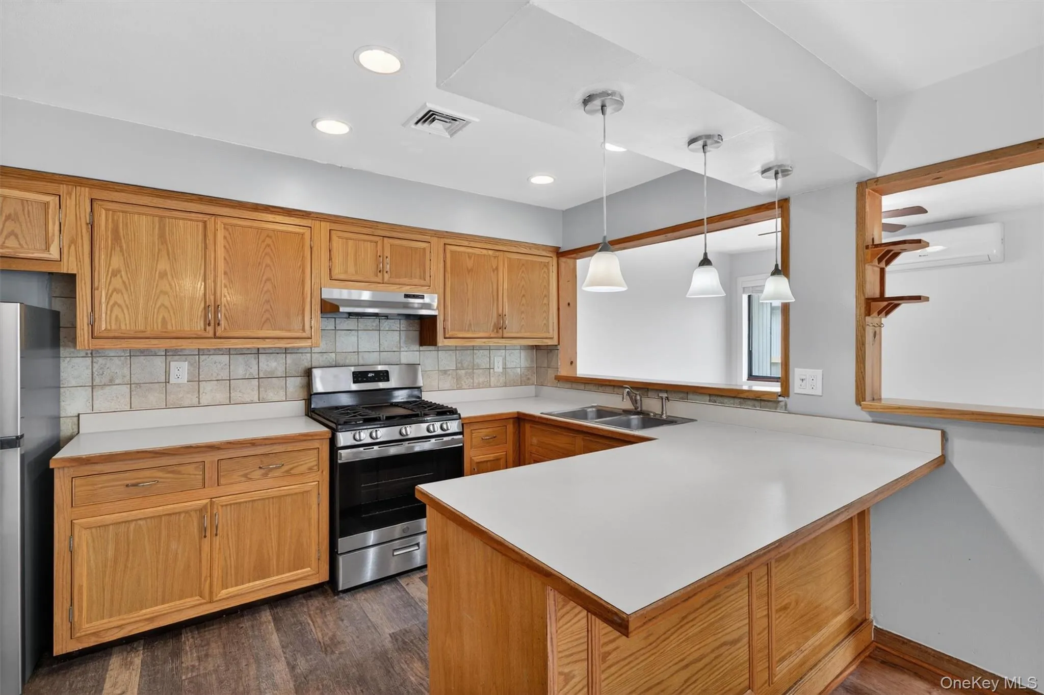 6 Charlotte Mews, Wallkill, NY, 3 Bedrooms Bedrooms, 8 Rooms Rooms,2 BathroomsBathrooms,Residential,For Rent,Charlotte,0,990169 6 Charlotte Mews, Wallkill, NY, 3 Bedrooms Bedrooms, 8 Rooms Rooms,2 BathroomsBathrooms,Residential,For Rent,Charlotte,0,990169