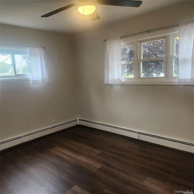 30 Montgomery Avenue, Hempstead, NY, 4 Bedrooms Bedrooms, 6 Rooms Rooms,2 BathroomsBathrooms,Residential Lease,For Rent,Montgomery,0,990170 30 Montgomery Avenue, Hempstead, NY, 4 Bedrooms Bedrooms, 6 Rooms Rooms,2 BathroomsBathrooms,Residential Lease,For Rent,Montgomery,0,990170