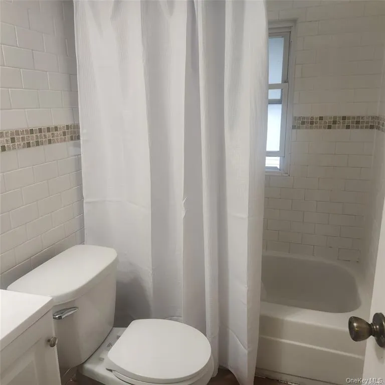 30 Montgomery Avenue, Hempstead, NY, 4 Bedrooms Bedrooms, 6 Rooms Rooms,2 BathroomsBathrooms,Residential Lease,For Rent,Montgomery,0,990170 30 Montgomery Avenue, Hempstead, NY, 4 Bedrooms Bedrooms, 6 Rooms Rooms,2 BathroomsBathrooms,Residential Lease,For Rent,Montgomery,0,990170