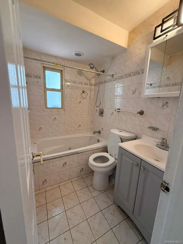 120-54 194th Street, New York, NY, 3 Bedrooms Bedrooms, 5 Rooms Rooms,1 BathroomBathrooms,Residential Lease,For Rent,194th,0,990181 120-54 194th Street, New York, NY, 3 Bedrooms Bedrooms, 5 Rooms Rooms,1 BathroomBathrooms,Residential Lease,For Rent,194th,0,990181