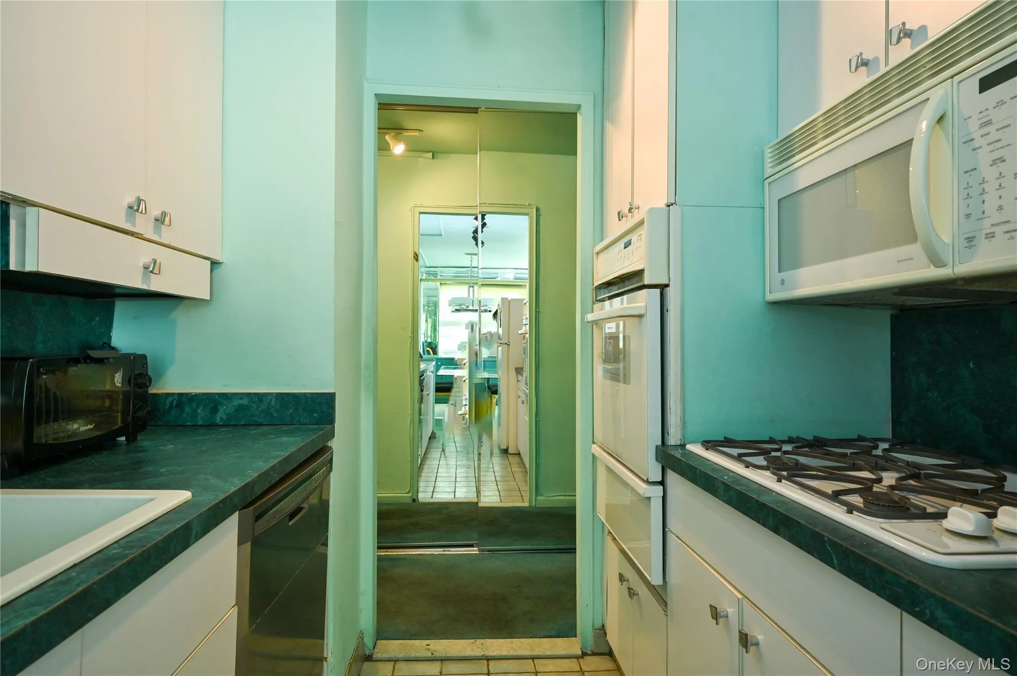 61-20 Grand Central Parkway, New York, NY, 2 Bedrooms Bedrooms, 5 Rooms Rooms,2 BathroomsBathrooms,Residential,For Rent,Grand Central,0,990198 61-20 Grand Central Parkway, New York, NY, 2 Bedrooms Bedrooms, 5 Rooms Rooms,2 BathroomsBathrooms,Residential,For Rent,Grand Central,0,990198