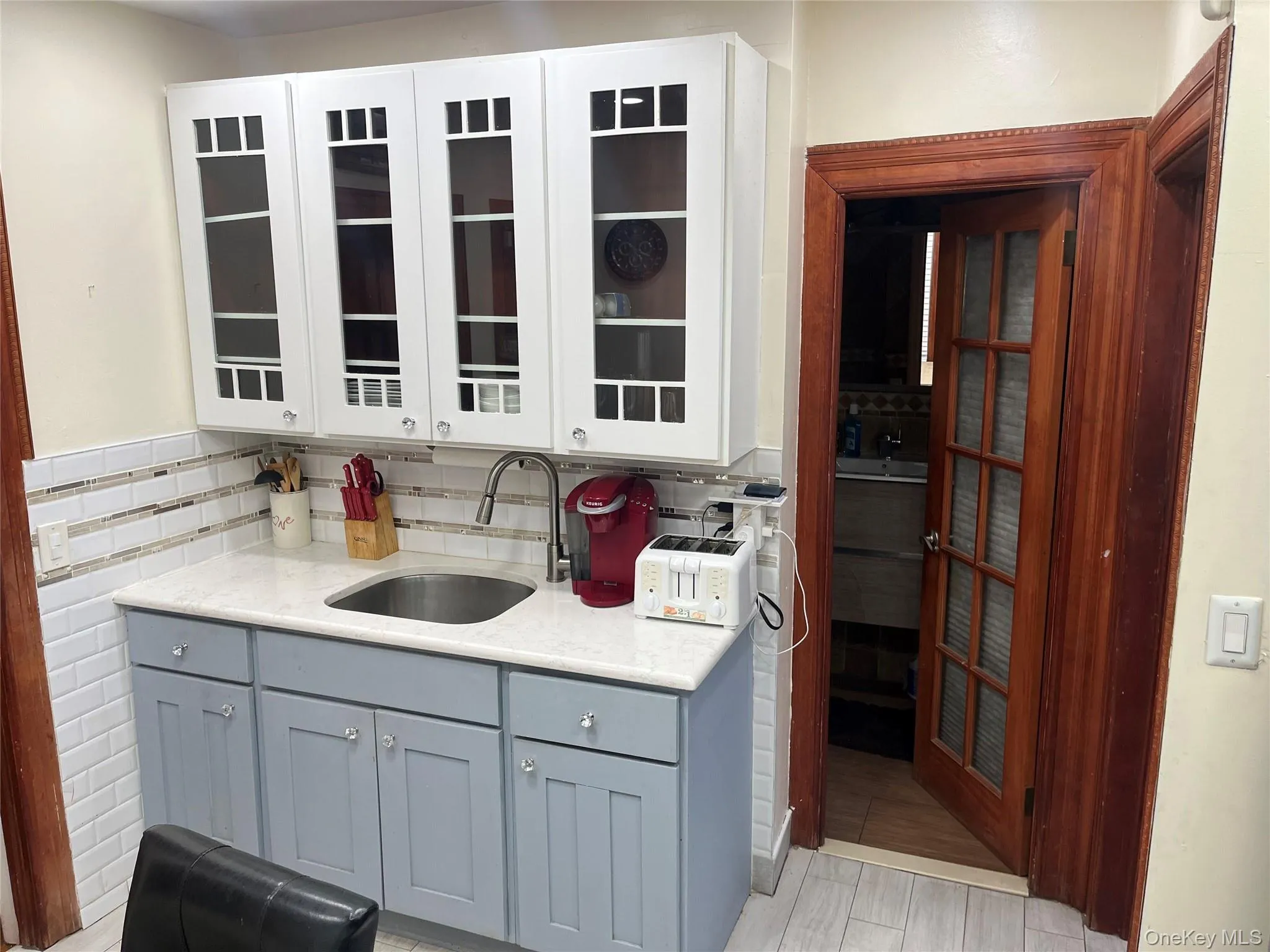 91-05 107th Avenue, New York, NY, 1 Bedroom Bedrooms, 6 Rooms Rooms,1 BathroomBathrooms,Residential Lease,For Rent,107th,0,990203 91-05 107th Avenue, New York, NY, 1 Bedroom Bedrooms, 6 Rooms Rooms,1 BathroomBathrooms,Residential Lease,For Rent,107th,0,990203