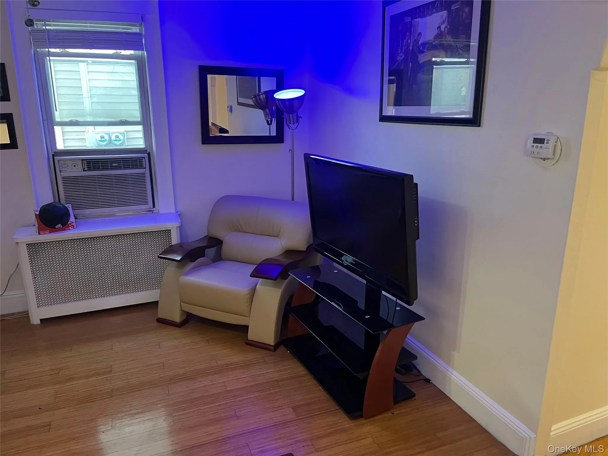 91-05 107th Avenue, New York, NY, 1 Bedroom Bedrooms, 6 Rooms Rooms,1 BathroomBathrooms,Residential Lease,For Rent,107th,0,990203 91-05 107th Avenue, New York, NY, 1 Bedroom Bedrooms, 6 Rooms Rooms,1 BathroomBathrooms,Residential Lease,For Rent,107th,0,990203