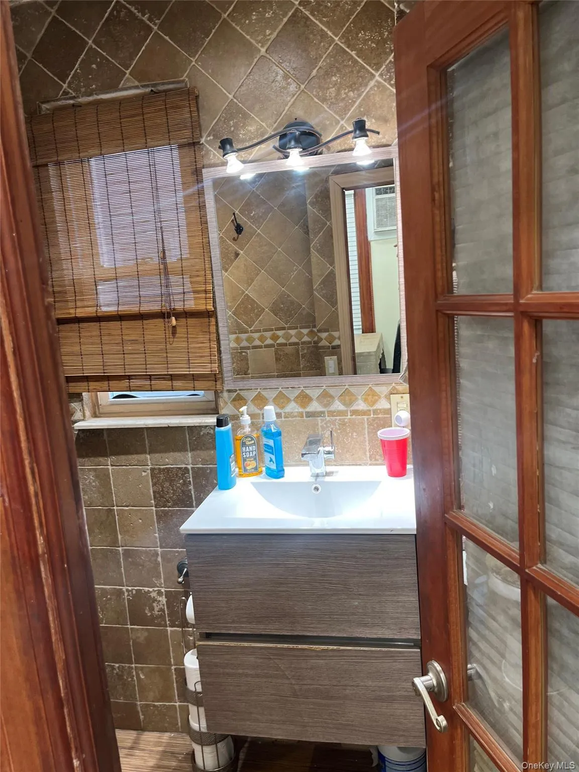 91-05 107th Avenue, New York, NY, 1 Bedroom Bedrooms, 6 Rooms Rooms,1 BathroomBathrooms,Residential Lease,For Rent,107th,0,990203 91-05 107th Avenue, New York, NY, 1 Bedroom Bedrooms, 6 Rooms Rooms,1 BathroomBathrooms,Residential Lease,For Rent,107th,0,990203
