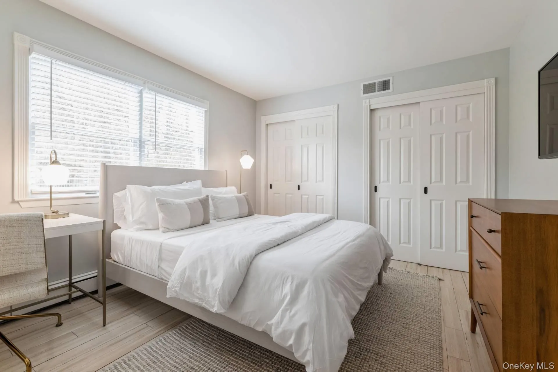 36 Charla Drive, Southampton, NY, 6 Bedrooms Bedrooms, 15 Rooms Rooms,6 BathroomsBathrooms,Residential,For Rent,Charla,0,990217 36 Charla Drive, Southampton, NY, 6 Bedrooms Bedrooms, 15 Rooms Rooms,6 BathroomsBathrooms,Residential,For Rent,Charla,0,990217