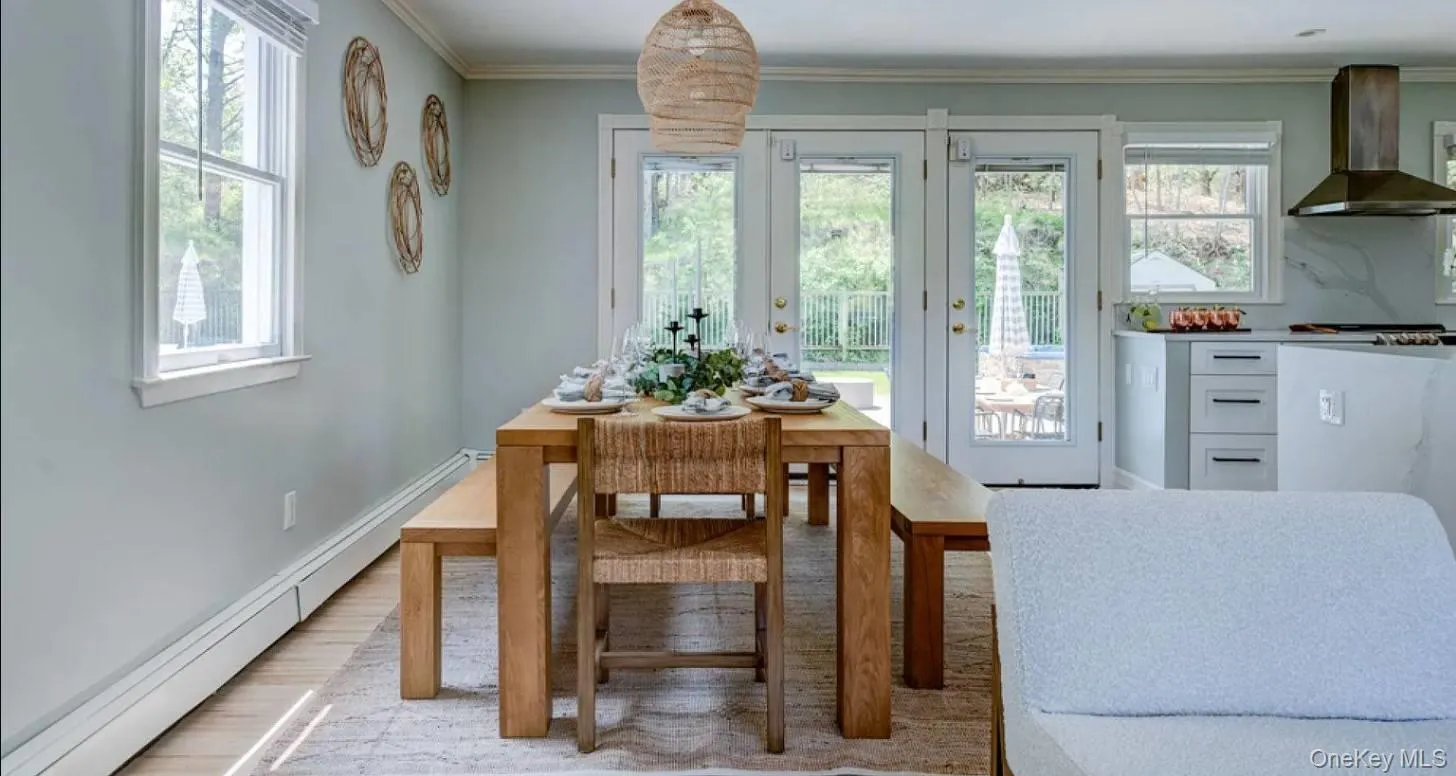 36 Charla Drive, Southampton, NY, 6 Bedrooms Bedrooms, 15 Rooms Rooms,6 BathroomsBathrooms,Residential,For Rent,Charla,0,990217 36 Charla Drive, Southampton, NY, 6 Bedrooms Bedrooms, 15 Rooms Rooms,6 BathroomsBathrooms,Residential,For Rent,Charla,0,990217