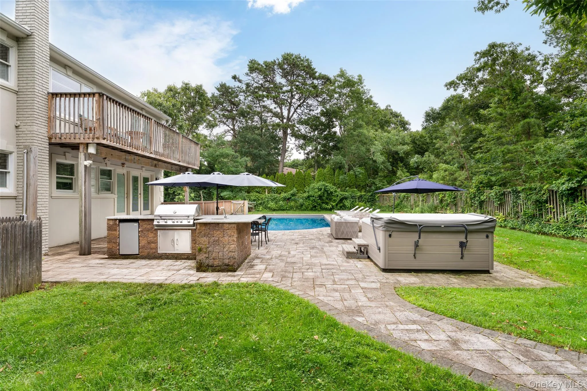 36 Charla Drive, Southampton, NY, 6 Bedrooms Bedrooms, 15 Rooms Rooms,6 BathroomsBathrooms,Residential,For Rent,Charla,0,990217 36 Charla Drive, Southampton, NY, 6 Bedrooms Bedrooms, 15 Rooms Rooms,6 BathroomsBathrooms,Residential,For Rent,Charla,0,990217
