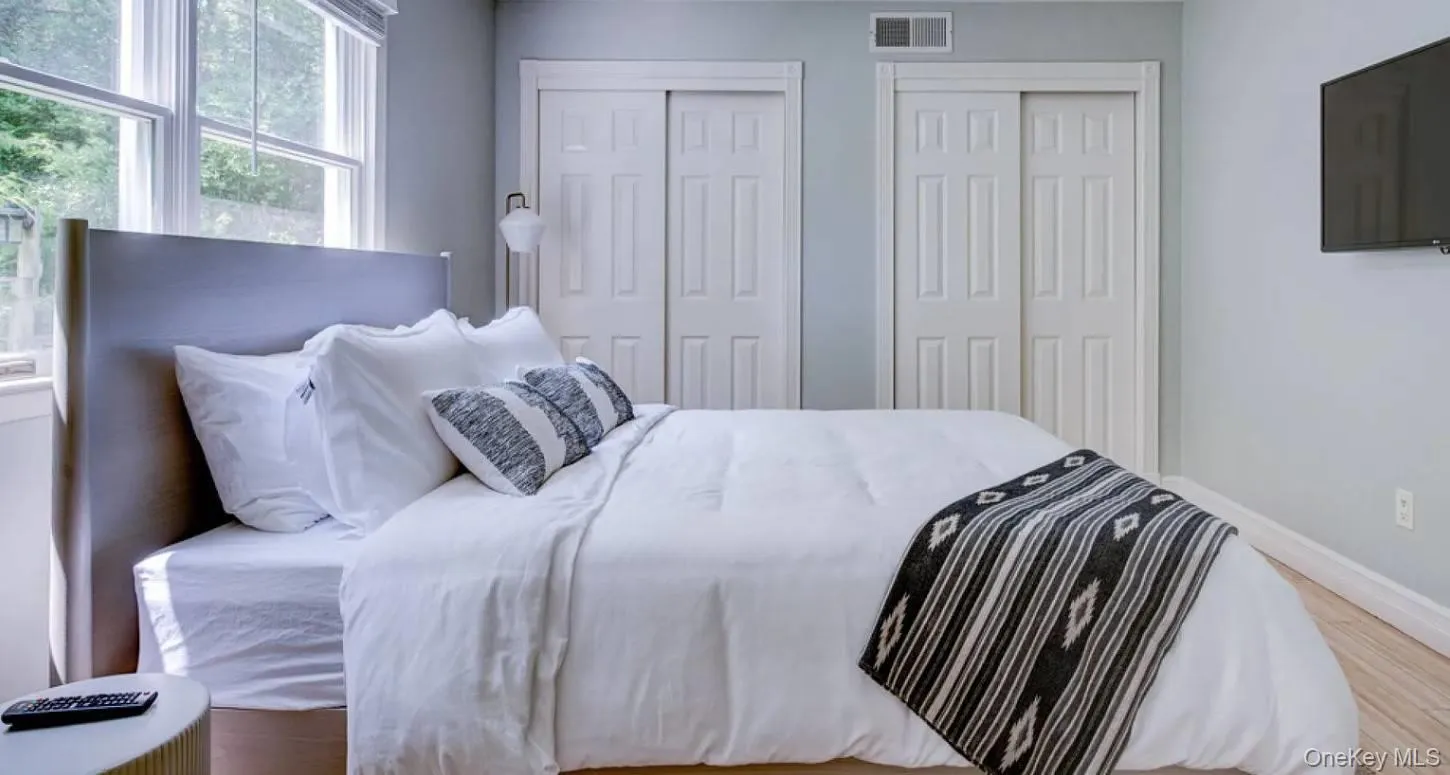36 Charla Drive, Southampton, NY, 6 Bedrooms Bedrooms, 15 Rooms Rooms,6 BathroomsBathrooms,Residential,For Rent,Charla,0,990217 36 Charla Drive, Southampton, NY, 6 Bedrooms Bedrooms, 15 Rooms Rooms,6 BathroomsBathrooms,Residential,For Rent,Charla,0,990217
