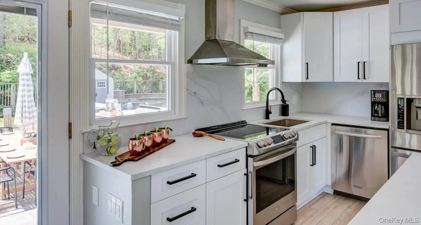 36 Charla Drive, Southampton, NY, 6 Bedrooms Bedrooms, 15 Rooms Rooms,6 BathroomsBathrooms,Residential,For Rent,Charla,0,990217 36 Charla Drive, Southampton, NY, 6 Bedrooms Bedrooms, 15 Rooms Rooms,6 BathroomsBathrooms,Residential,For Rent,Charla,0,990217
