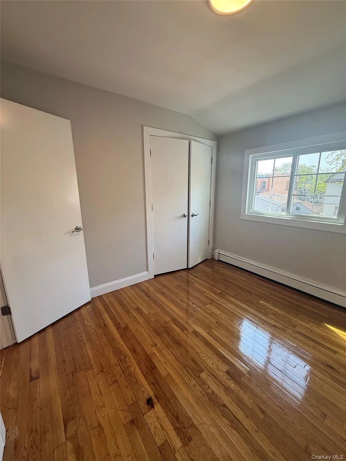 Wood-finish flooring throughout Wood-finish flooring throughout